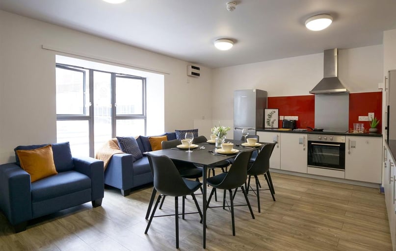 Kingston Hall Road, City Centre, Kingston upon thames - Image 1